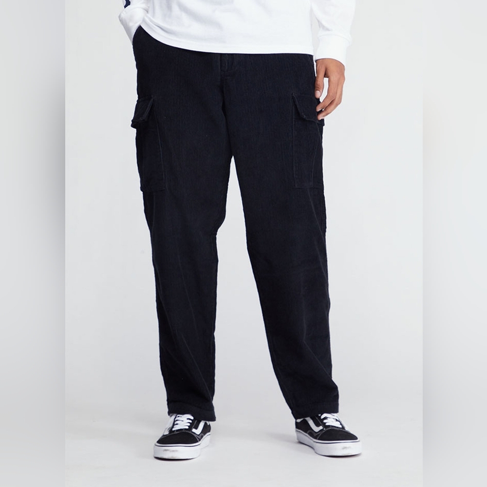 Vans Corduroy Cargo pants, Loose Taper Fit - Black  Size 29